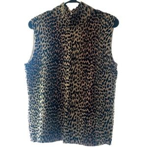 Leopard print sleeveless top